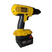 Load image into Gallery viewer, Milwaukee 18V to DeWalt 18V Battery Adapter
