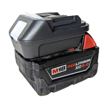 Charger l'image dans la galerie, Adaptateur de batterie Milwaukee 18V vers Makita 18V
