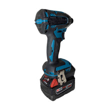 Charger l'image dans la galerie, Adaptateur de batterie Milwaukee 18V vers Makita 18V
