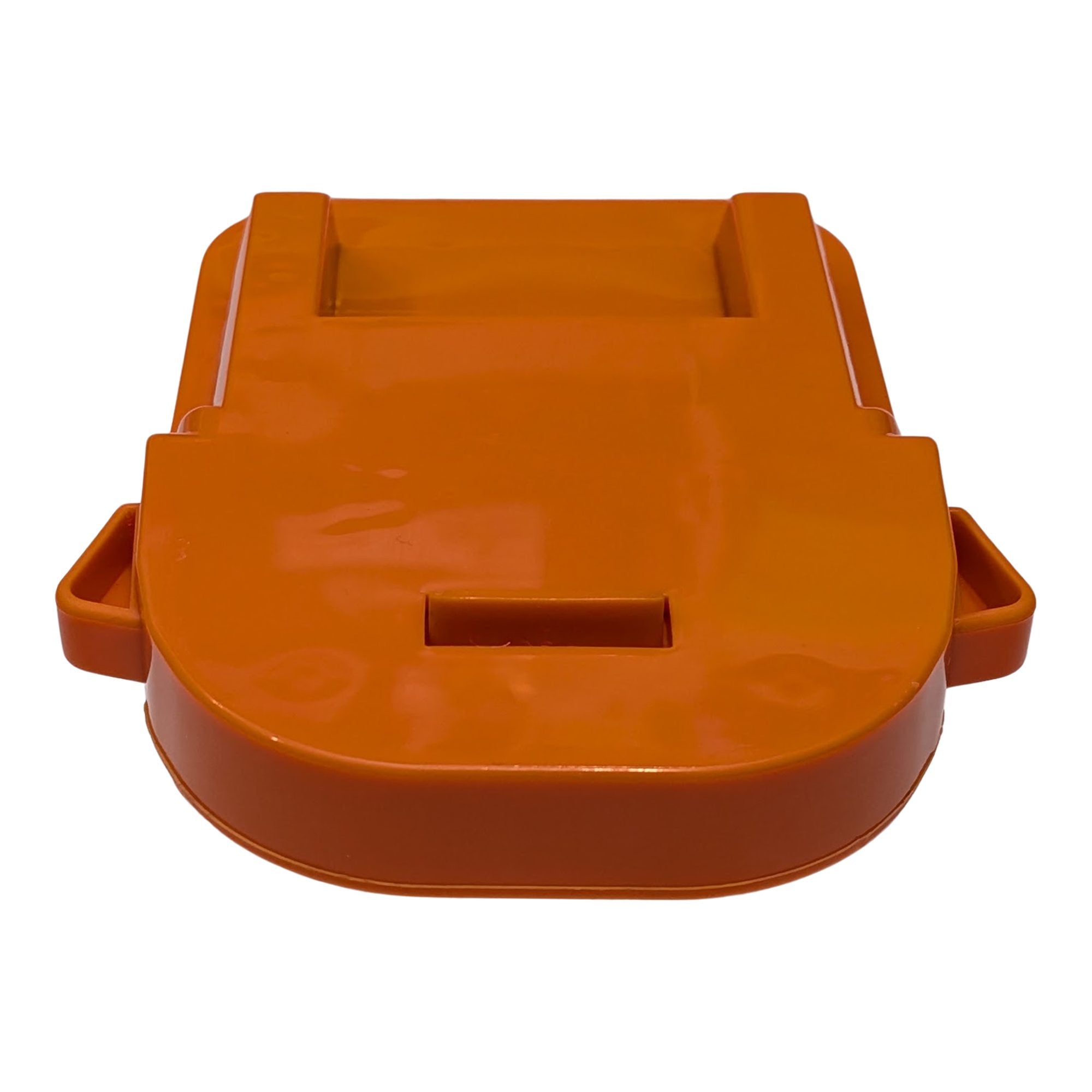 Milwaukee M18 to RIDGID 18V battery adapter - rear view of the closed end