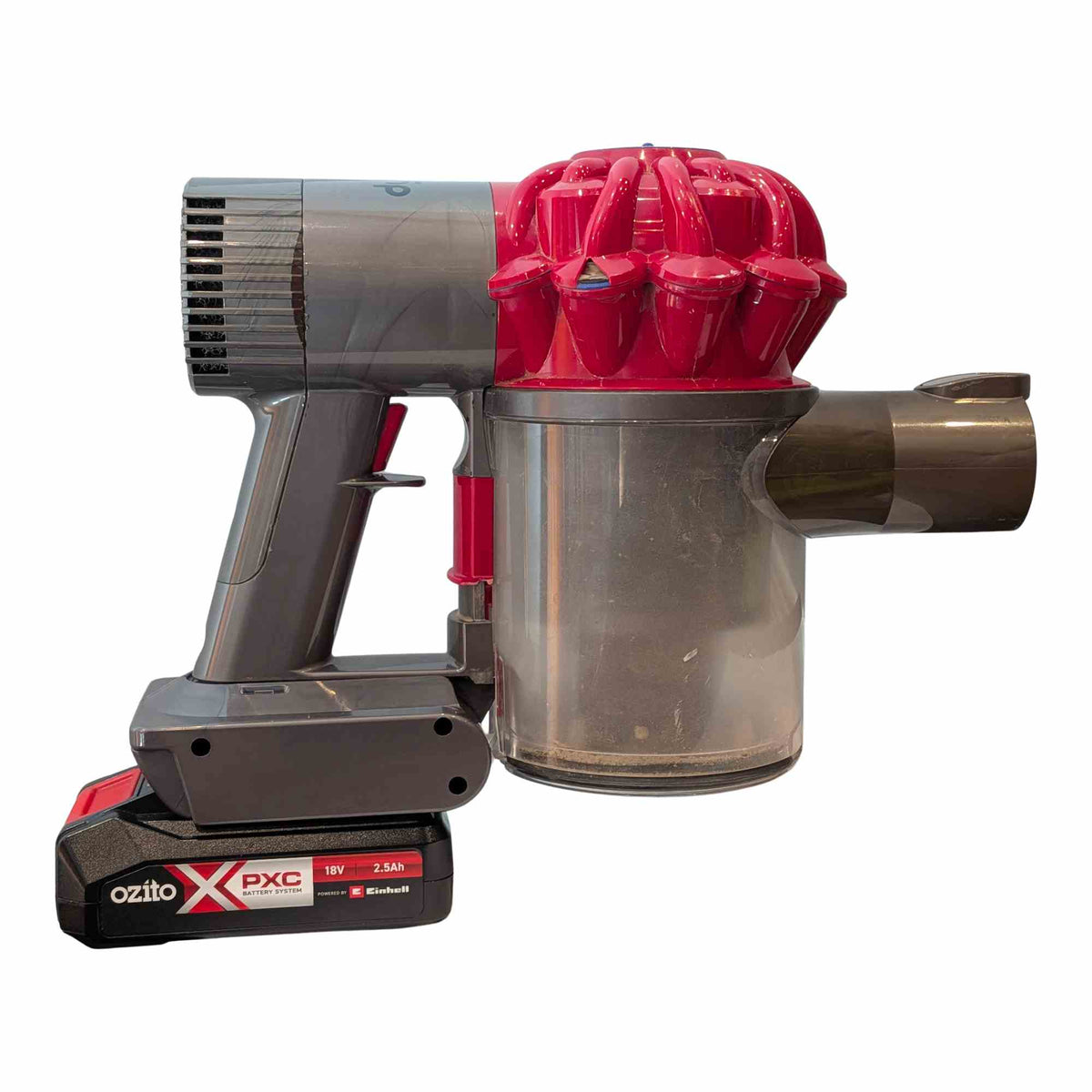 Adaptateur de batterie Ozito 18V PXC vers Dyson V6 : Monté, côté droit